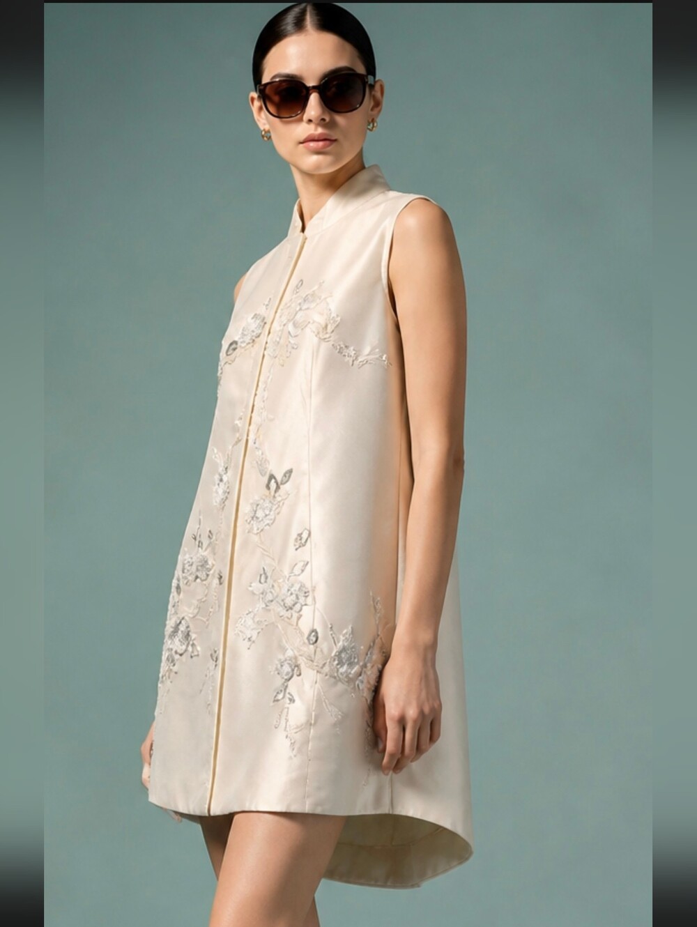 Shiatzy Chen Hand-Embroidered Mulberry Silk Padded Dress